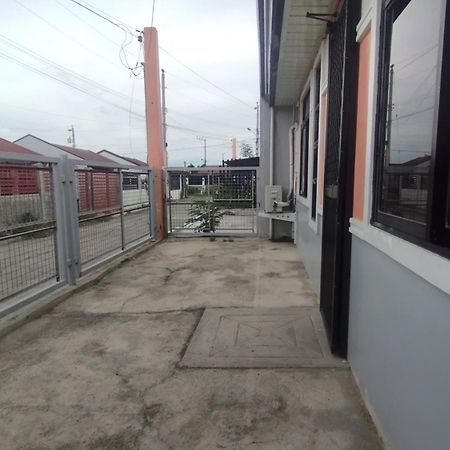 2 Bedroom House At Deca Homes Talomo Davao City Dış mekan fotoğraf